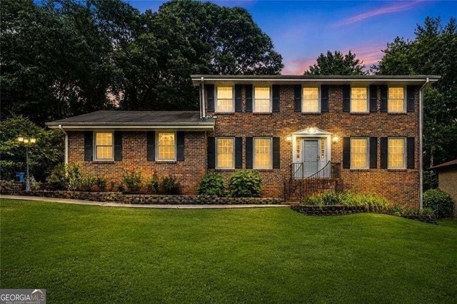 1683 Oak Ridge Circle SW, Stone Mountain, GA 30087