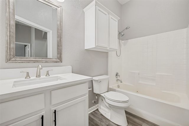 220 Parakeet Drive, Little Elm, TX 75068