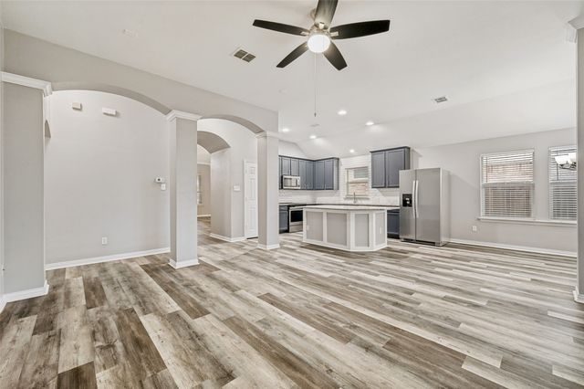 220 Parakeet Drive, Little Elm, TX 75068
