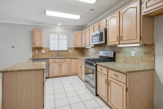6227 Cupertino Trail, Dallas, TX 75252