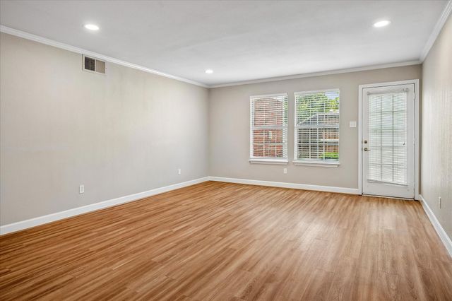 6227 Cupertino Trail, Dallas, TX 75252