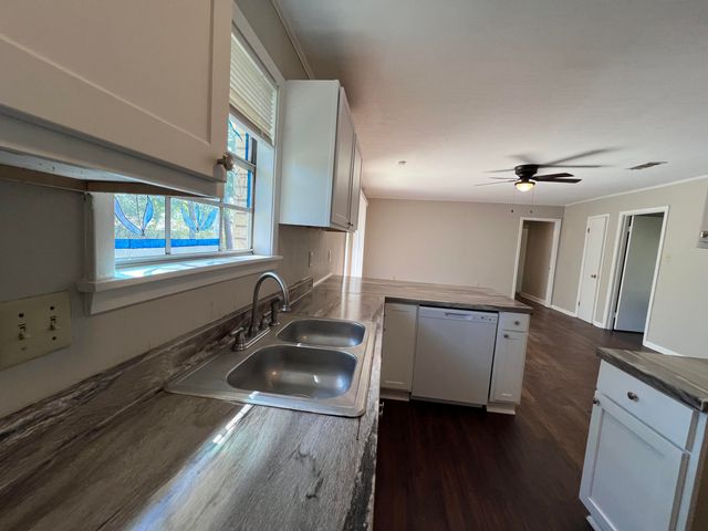 109 Southview drive, Hattiesburg, MS 39401