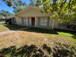 109 Southview drive, Hattiesburg, MS 39401