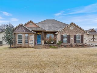 2020 Sandpiper Avenue, Lowell, AR 72745