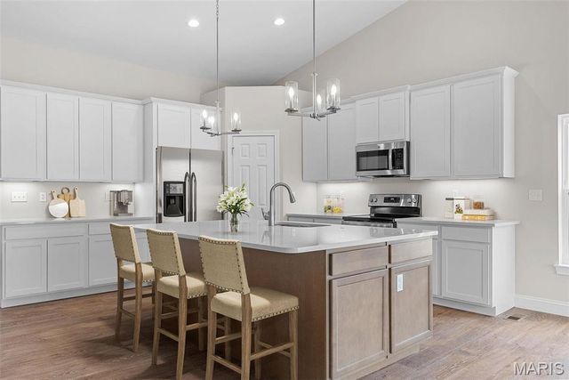 2999 Halls Green Drive, Washington, MO 63090