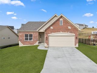 2999 Halls Green Drive, Washington, MO 63090
