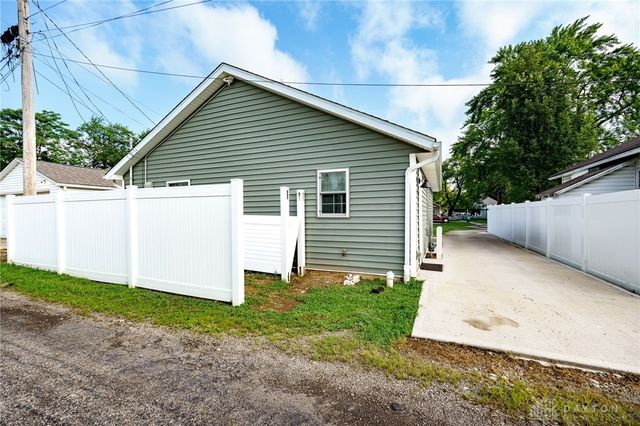 952 Weng Avenue, Dayton, OH 45420