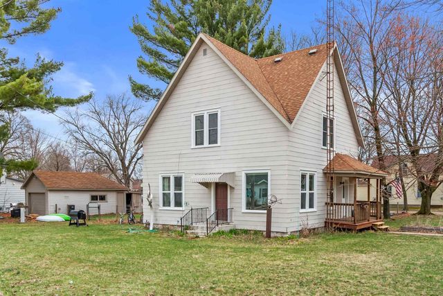 545 DIVISION STREET, Wild Rose, WI 54984