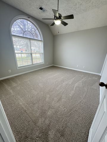 8209 Minehead Dr, Smyrna, TN 37167