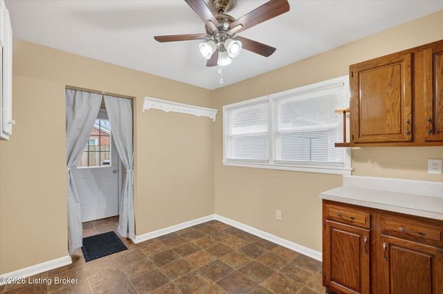 5416 Sir Barton Rd, Louisville, KY 40272