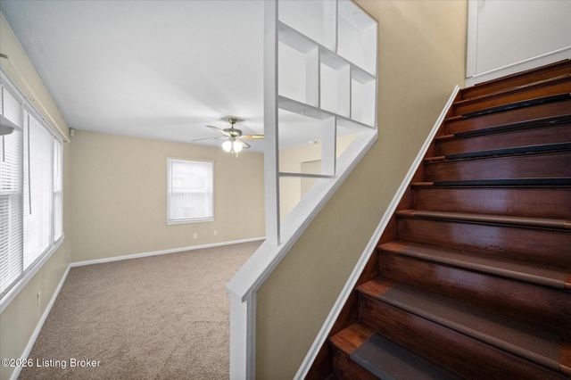 5416 Sir Barton Rd, Louisville, KY 40272