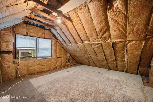 5416 Sir Barton Rd, Louisville, KY 40272