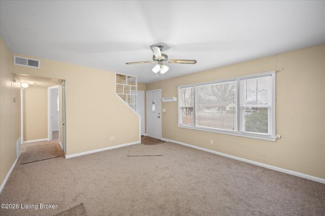 5416 Sir Barton Rd, Louisville, KY 40272