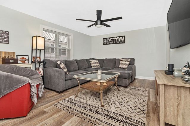 42 Mokema Ave, Waltham, MA 02451