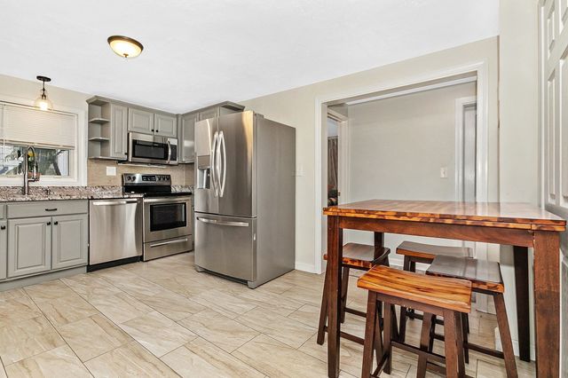 42 Mokema Ave, Waltham, MA 02451