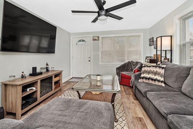 42 Mokema Ave, Waltham, MA 02451