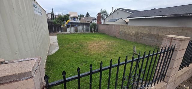 7815 Mango Avenue, Fontana, CA 92336
