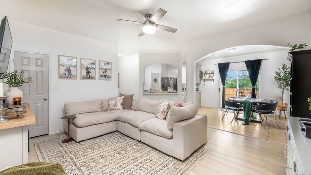 26950 Villa Toscana, San Antonio, TX 78260