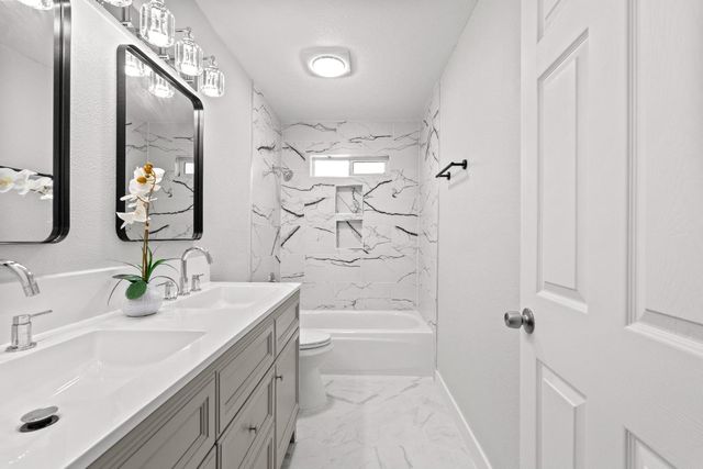 6433 Miles Ln, Carmichael, CA 95608