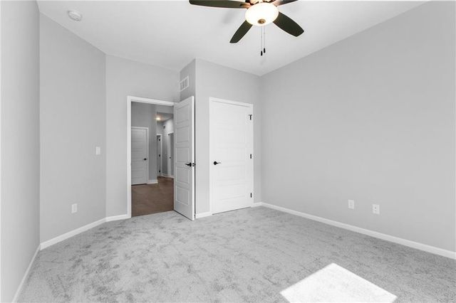 11028 N Corrington Avenue, Kansas City, MO 64156