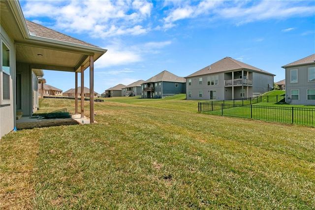 11028 N Corrington Avenue, Kansas City, MO 64156