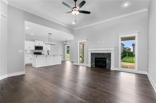 11028 N Corrington Avenue, Kansas City, MO 64156