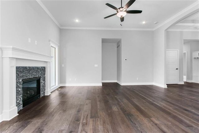 11028 N Corrington Avenue, Kansas City, MO 64156