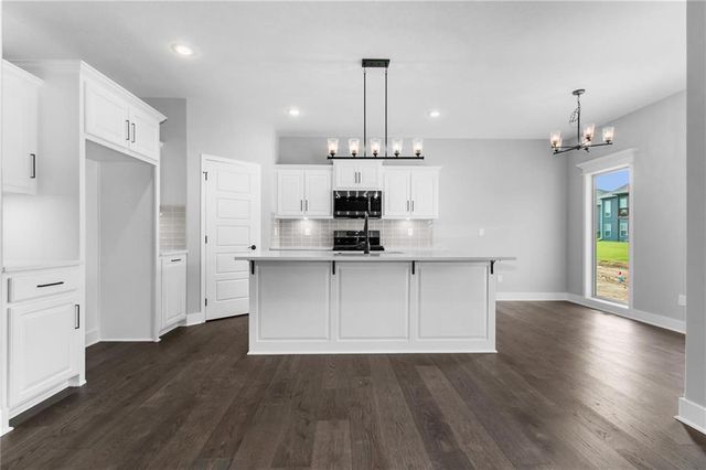 11028 N Corrington Avenue, Kansas City, MO 64156