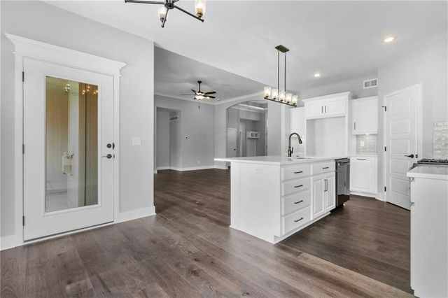 11028 N Corrington Avenue, Kansas City, MO 64156