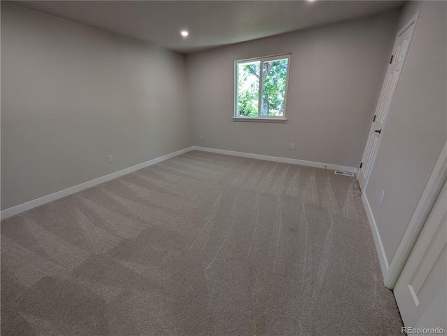 8129 S Yukon Street S, Littleton, CO 80128