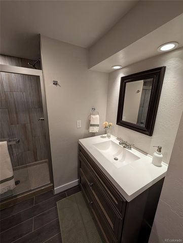 8129 S Yukon Street S, Littleton, CO 80128