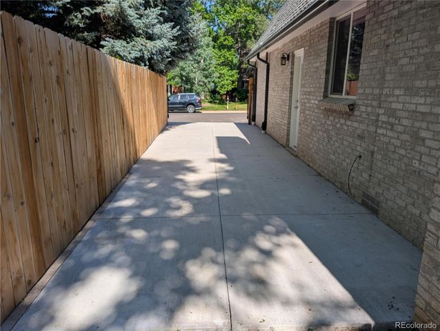 8129 S Yukon Street S, Littleton, CO 80128