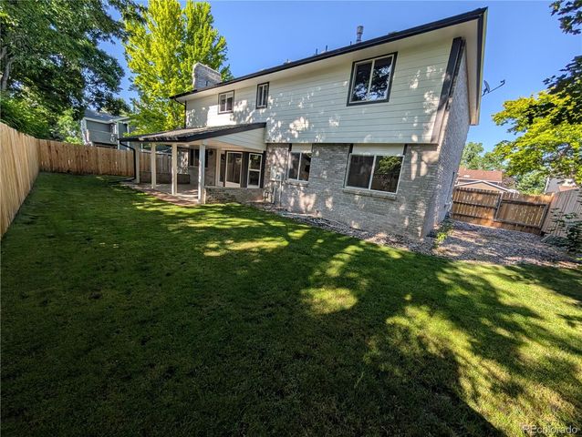 8129 S Yukon Street S, Littleton, CO 80128