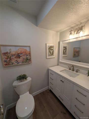 8129 S Yukon Street S, Littleton, CO 80128