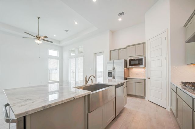 3007 Golden Isle Drive, Texas City, TX 77568