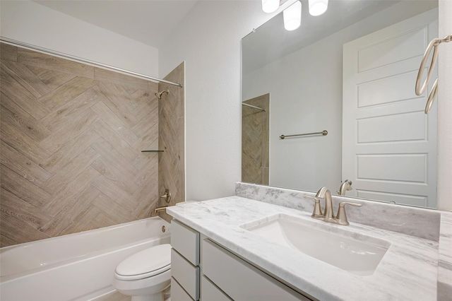 3007 Golden Isle Drive, Texas City, TX 77568