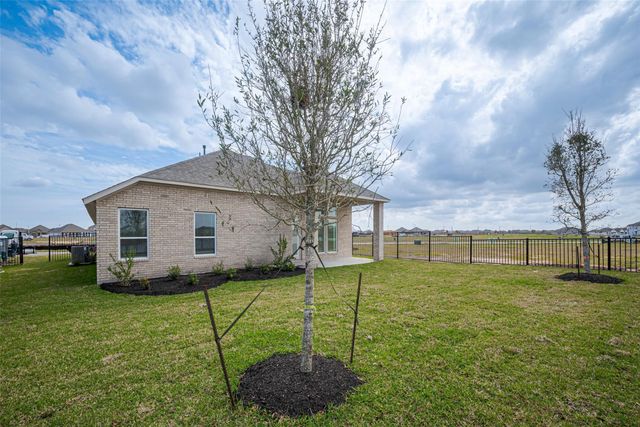 3007 Golden Isle Drive, Texas City, TX 77568