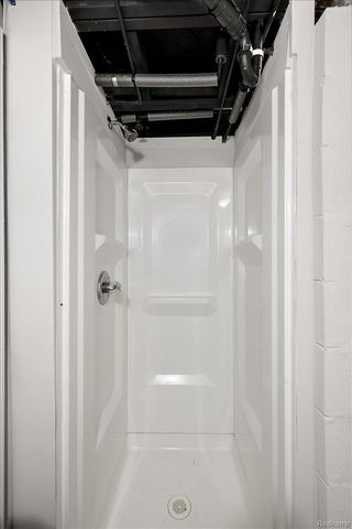 852 Cambridge Road, Berkley, MI 48072