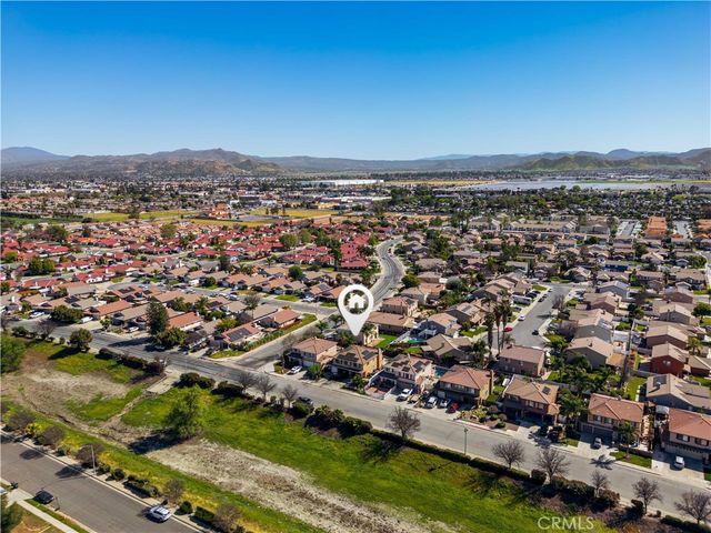 3807 Seattle St, Hemet, CA 92545