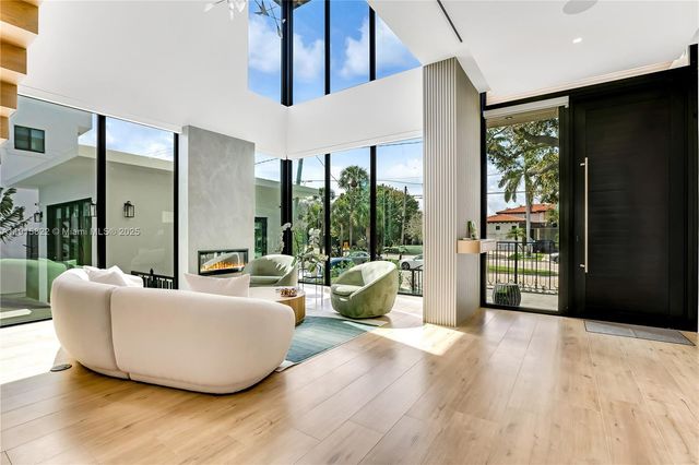 9045 Hawthorne Ave, Surfside, FL 33154