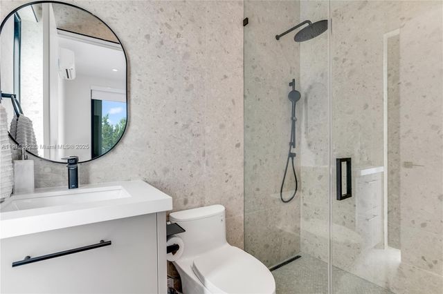 9045 Hawthorne Ave, Surfside, FL 33154