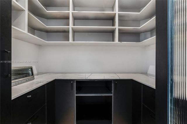 9045 Hawthorne Ave, Surfside, FL 33154