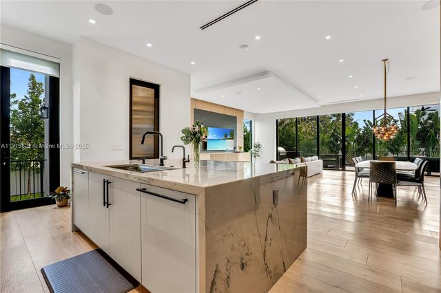 9045 Hawthorne Ave, Surfside, FL 33154