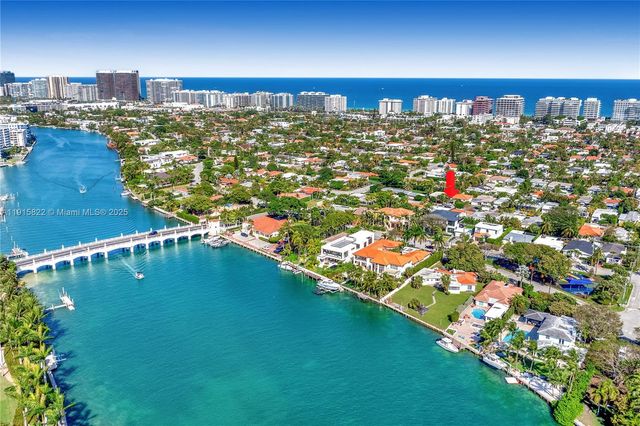 9045 Hawthorne Ave, Surfside, FL 33154