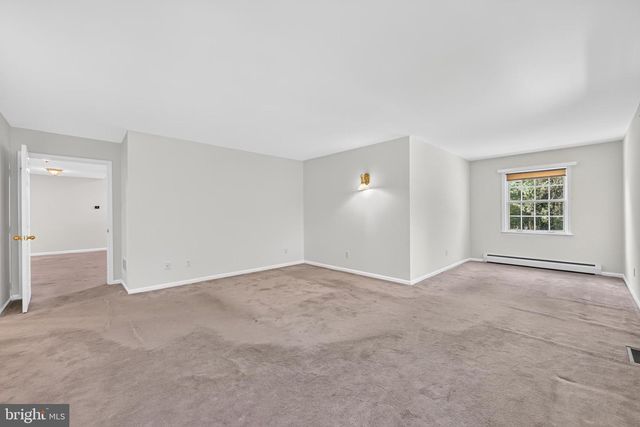1147 BARNBRIDGE DR, Schwenksville, PA 19473