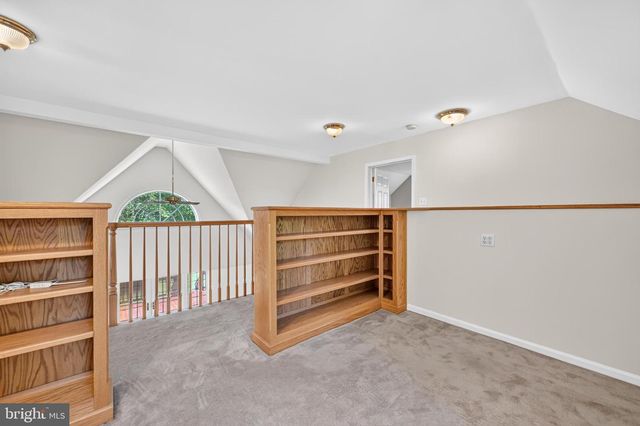 1147 BARNBRIDGE DR, Schwenksville, PA 19473