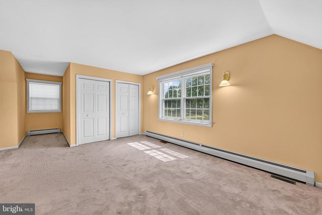 1147 BARNBRIDGE DR, Schwenksville, PA 19473