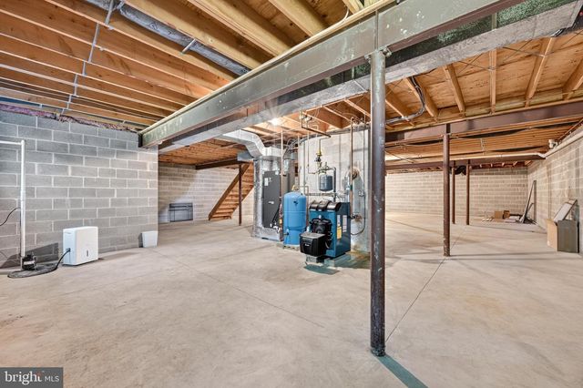 1147 BARNBRIDGE DR, Schwenksville, PA 19473