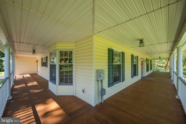 1147 BARNBRIDGE DR, Schwenksville, PA 19473