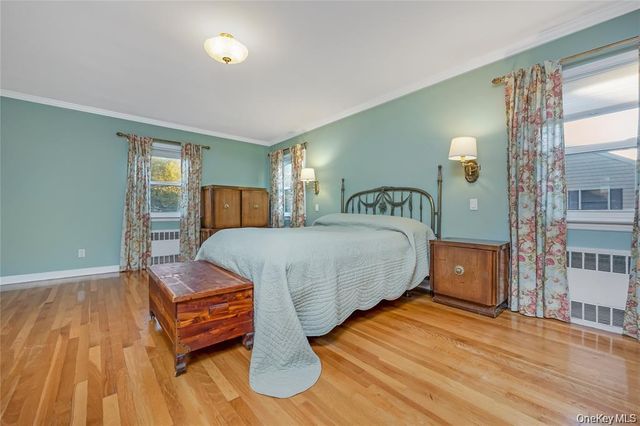 15 Combes Avenue, Rockville Centre, NY 11570